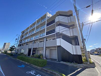 外観:2023年築の築浅マンション。充実した最新設備と綺麗な空間が、快適でスマートな新生活を演出します! 外観:2023年築の築浅マンション。充実した最新設備と綺麗な空間が、快適でスマートな新生活を演出します!