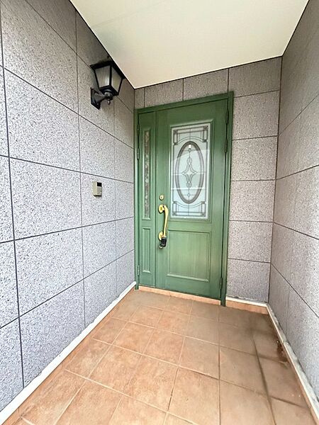 玄関を拡大表示