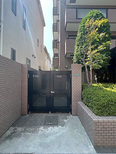 裏口