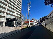 前面道路を含む現地写真