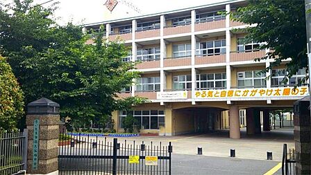 さいたま市立大谷場中学校（1058m）