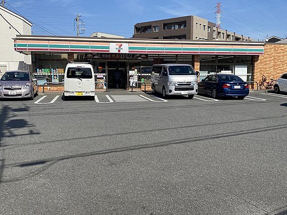 セブンイレブン...