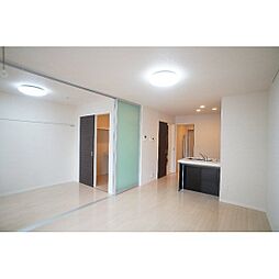 ジョイホーク 103 1階1LDKのリビング/ダイニング