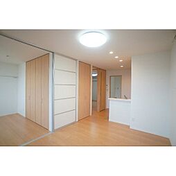 グラース 201 2階2LDKのリビング/ダイニング