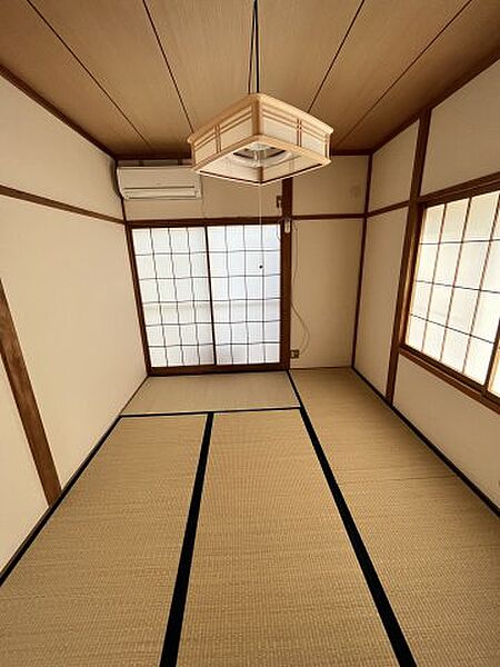 画像7:日本らしい落ち着いた雰囲気の和室です