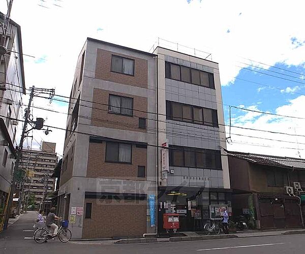 画像24:京都知恩院前郵便局まで145m 東山駅から200メートルほどです。