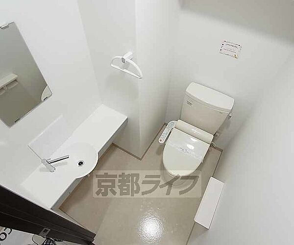 画像8:手洗い付の広いトイレです。