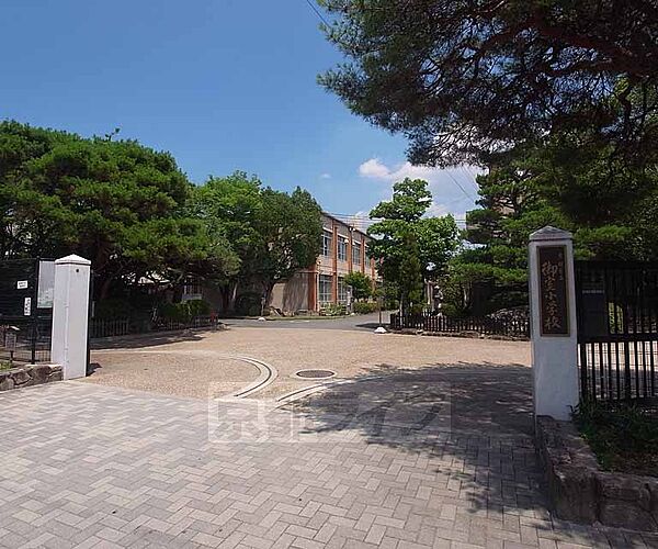 画像19:御室小学校まで530m 仁和寺の近くにある小学校です。
