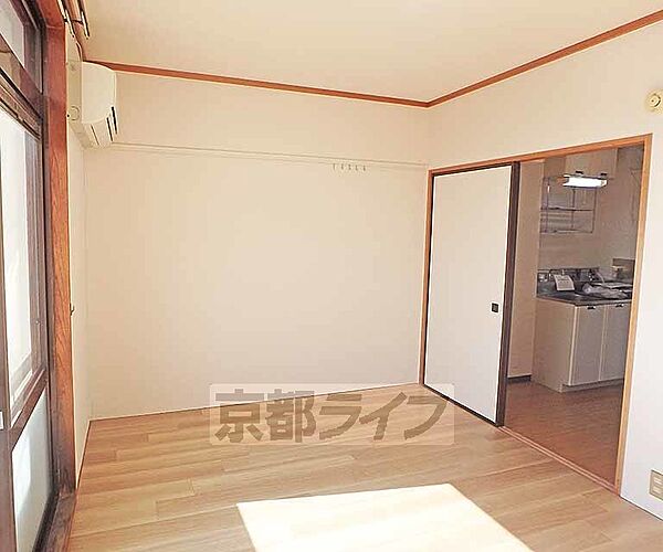 画像4:6帖のキレイなお部屋です。