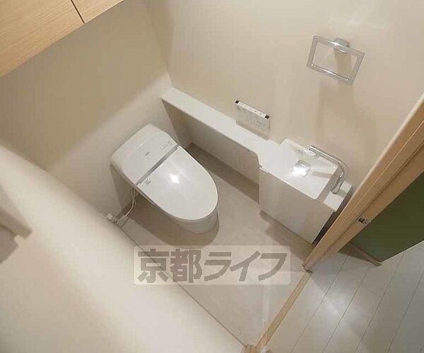 画像7:清潔感のあるう洋式トイレです。