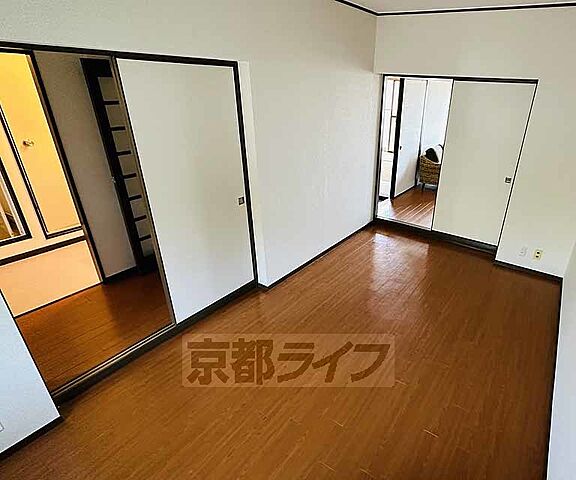 寝室