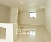 広々としたロフト6．4帖です