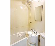 清潔感のあるバスルームです・