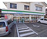 ファミリーマート向日洛西口店まで135m