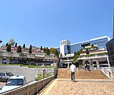イオンモール北大路まで656m 北大路駅と直結の大型スーパー。衣料品から食料品や生活雑貨も揃います。