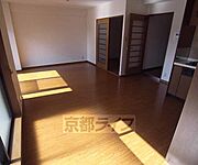 フローリングでとても綺麗です。