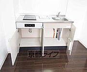 足元収納豊富です。