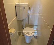玄関横のシューズボックスです