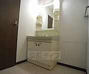 大きな洗面所です。