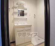 脱衣洗面所です。