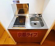 コンパクトなキッチンです