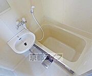 清潔感のあるユニットバスです。