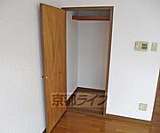 広々とした部屋です。
