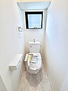 トイレは1階と2階それぞれに配置されていてとても便利です。 