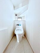 トイレは温水洗浄機能付き
