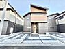 外観：たっぷりの陽光と開放感に包まれる明るい住まい  