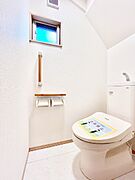 トイレは温水洗浄機能付き