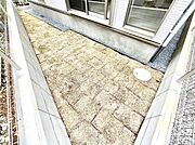 ガーデニングや家庭菜園も楽しめるお庭付き。