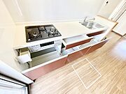 使いやすさを優先したスライド式収納タイプ！