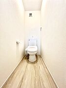 トイレは1階と2階それぞれに配置されていてとても便利です。 