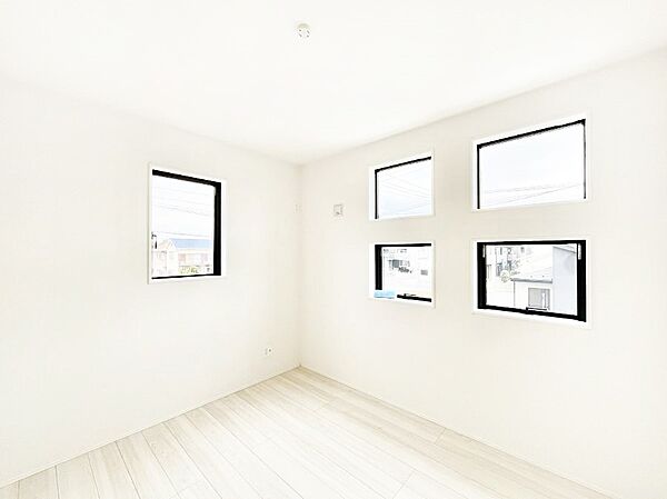 寝室を拡大表示