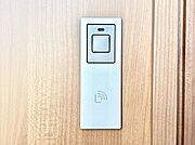 スマートに開錠できる電子キー