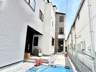 外観:洗練された外観、上質な住空間が広がる室内は永く安心して過ごせる住居です。 外観:洗練された外観、上質な住空間が広がる室内は永く安心して過ごせる住居です。