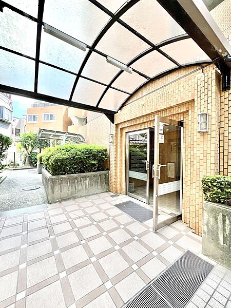 エントランスを拡大表示