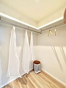ウォークインクローゼットのある住まいでスッキリ快適な生活を