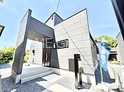 堂々完成！たっぷりの陽光と開放感に包まれる明るい住まい。 