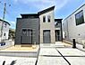外観：たっぷりの陽光と開放感に包まれる明るい住まい