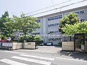 中学校 640m 松戸市立第三中学校