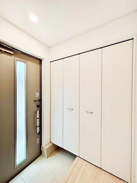 玄関を拡大表示