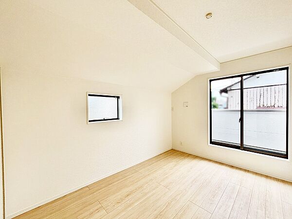 寝室を拡大表示