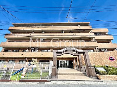 外観:生活に便利な地に伸びやかな家族の生活風景を描く住まい 外観:生活に便利な地に伸びやかな家族の生活風景を描く住まい