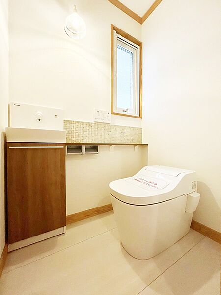 トイレを拡大表示