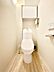 トイレ：トイレは温水洗浄機能付き