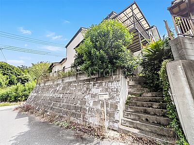 外観:たっぷりの陽光と心地よい風が舞い込む住まい 外観:たっぷりの陽光と心地よい風が舞い込む住まい
