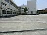 周辺：中学校 730m 足立区立谷中中学校