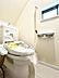 トイレ：トイレは1階と2階それぞれに配置されていてとても便利です。 